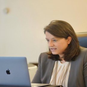 Κόλαφος για την αποτυχημένη Κεραμέως:  «Μας πρόδωσαν! Η υπουργός δεν ξέρει τι αλλαγές έχει κάνει» λένε αριστούχοι μαθητές&nbsp;(Βίντεο)